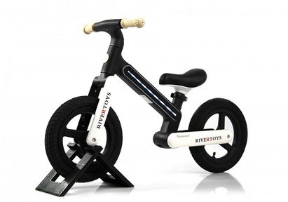 Детский беговел Rivertoys HB-002 (надувные колеса, LED подсветка)