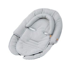 Вставка для новорожденного BLOOM UNIVERSAL SNUG