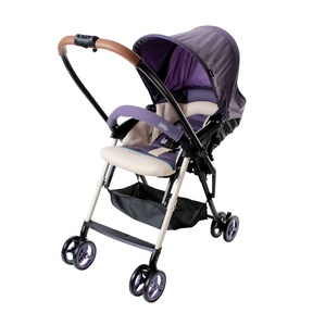 Прогулочная коляска Combi Mechacal Handy DC