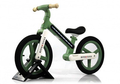 Детский беговел Rivertoys HB-003 (надувные колеса, LED подсветка)