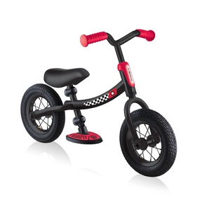 Детский беговел Globber Go Bike Air (надувные колеса)