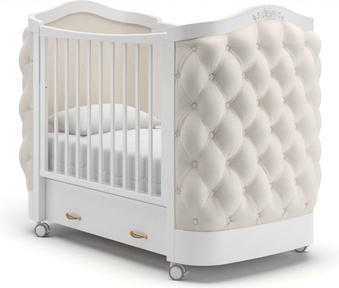 Детская кровать Гандылян Тиффани (пуговицы, колеса)