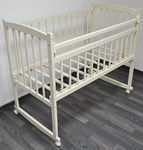 Детская кровать Массив Беби-2 колесо-качалка