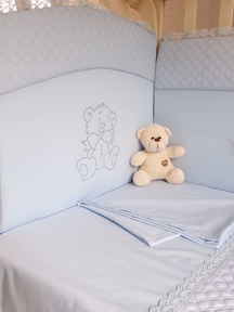 Набор в детскую кроватку Ecoline СКАНДИНАВИЯ КРИСТЛЛ Мишка с бантиком (со стразами)