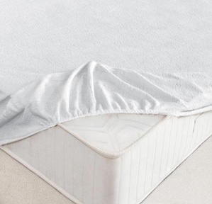 Простыня на резинке махровая непромокаемая 120х60 см