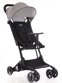 Коляска Nuovita Ritmo очень легкая, для самолета